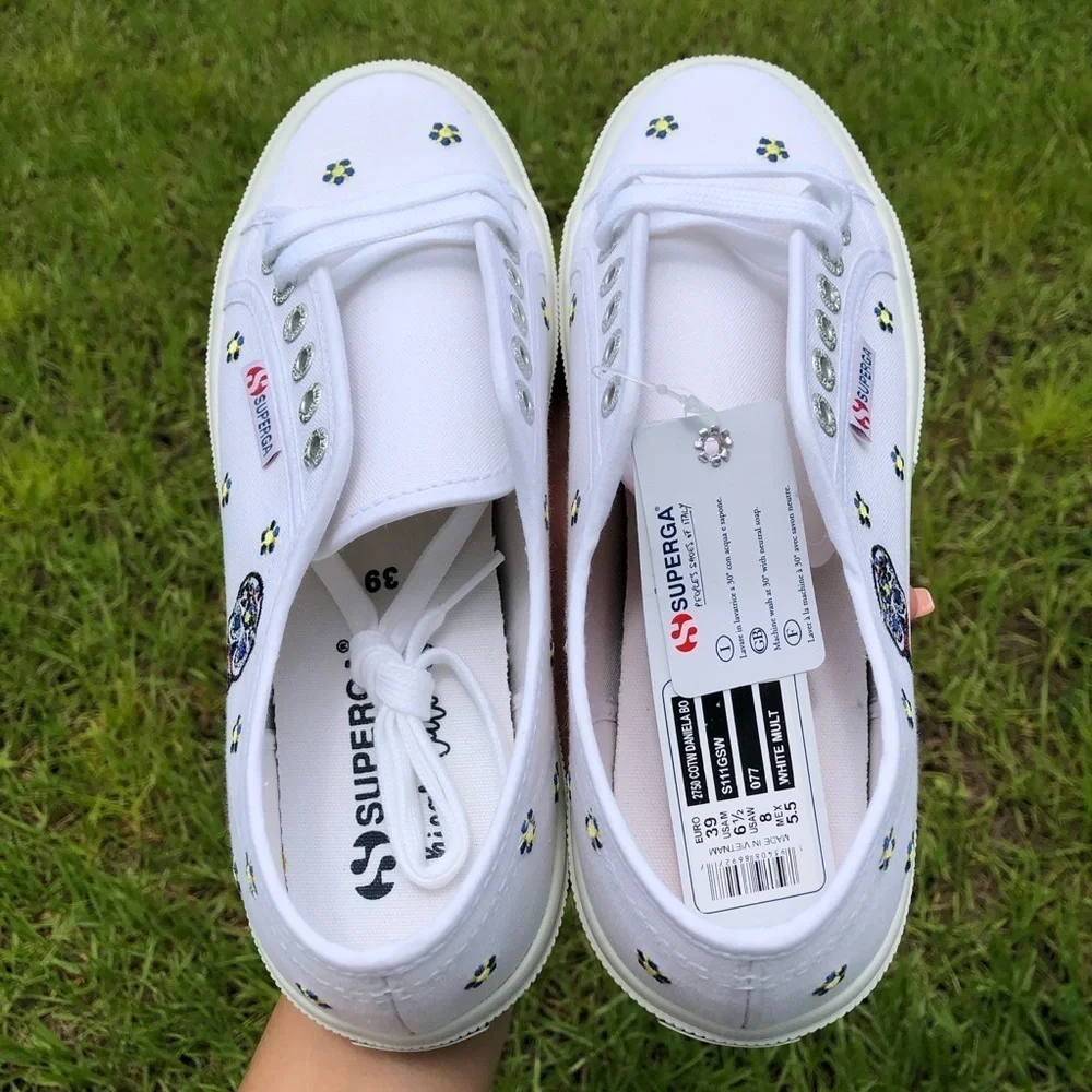 Superga x Chicas Latinas Women’s 2750 COTW Sneaker Size 7.5
